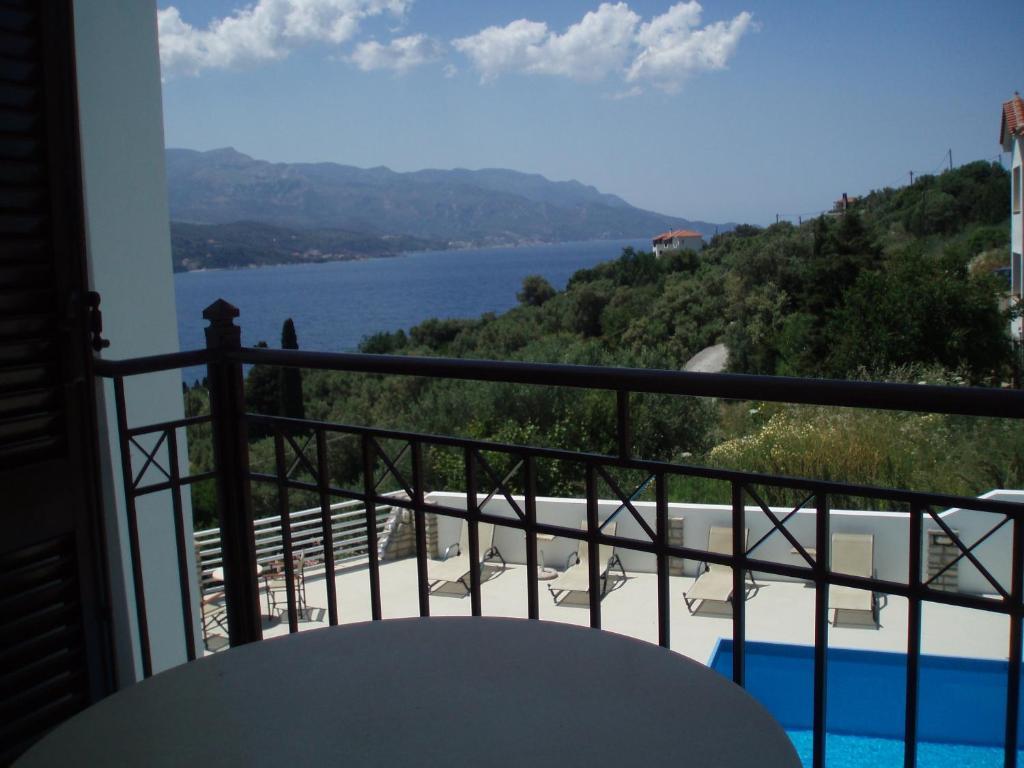 Scorpios Hotel & Suites Samos Town Cameră foto