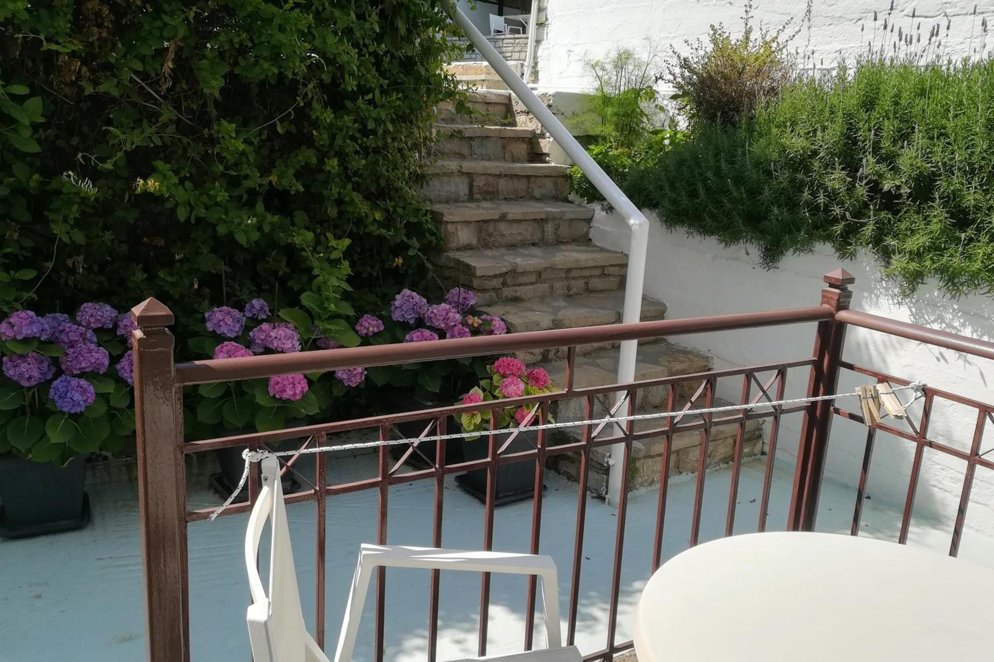 Scorpios Hotel & Suites Samos Town Exterior foto